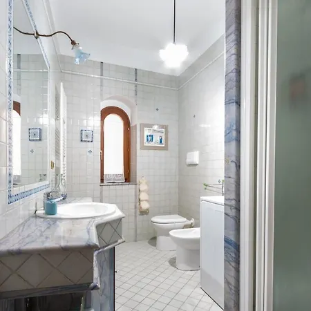 Casa Bizzarro Daire Deliceto